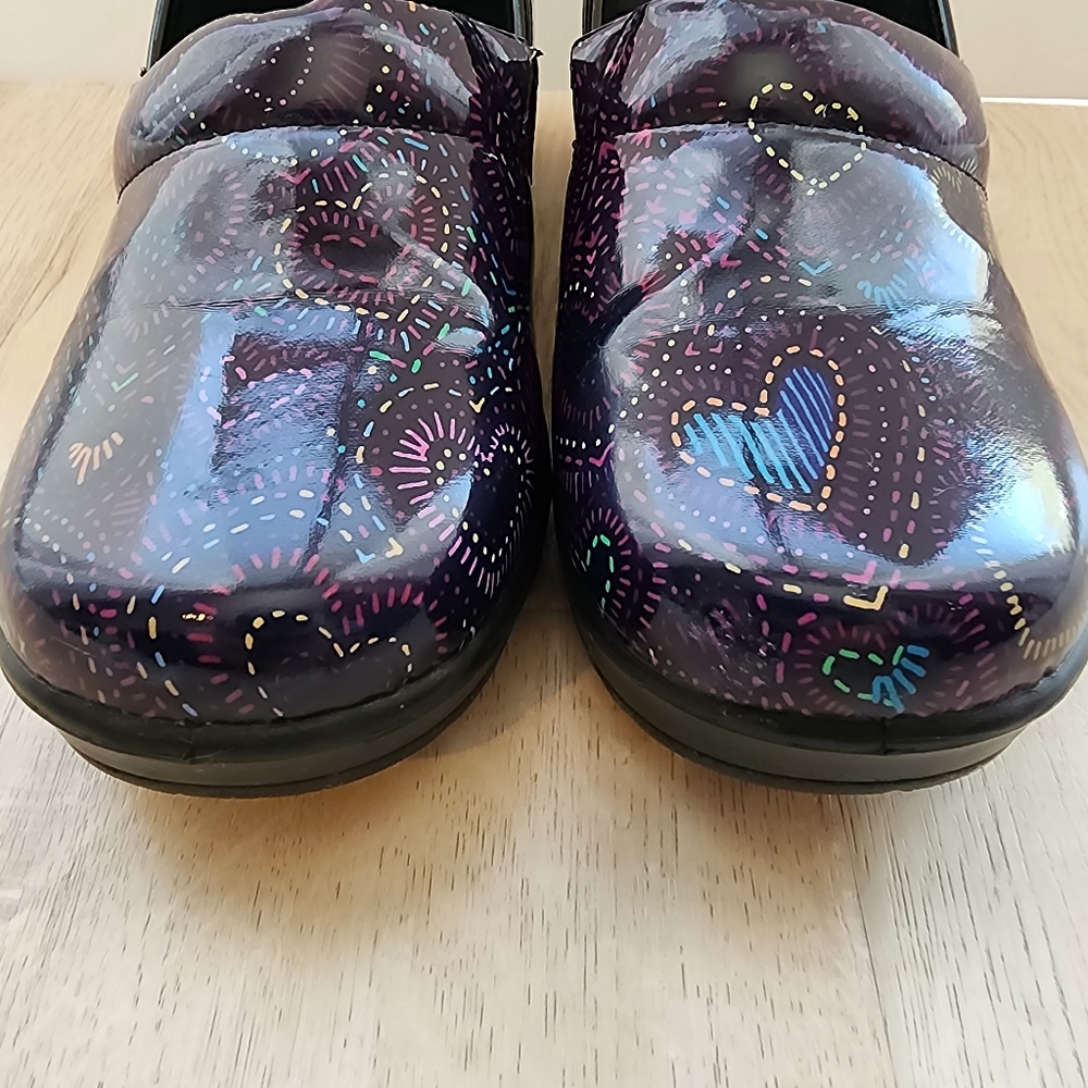 Easy Street Easy Works Laurie Clogs Hearts Non Slip Womens Size 9 - Picture 6 of 12